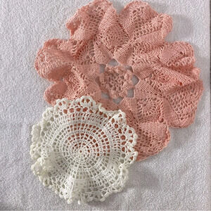 5/$35 Vintage Handmade Pink & Cream Crochet Lace Round Doilies X2
